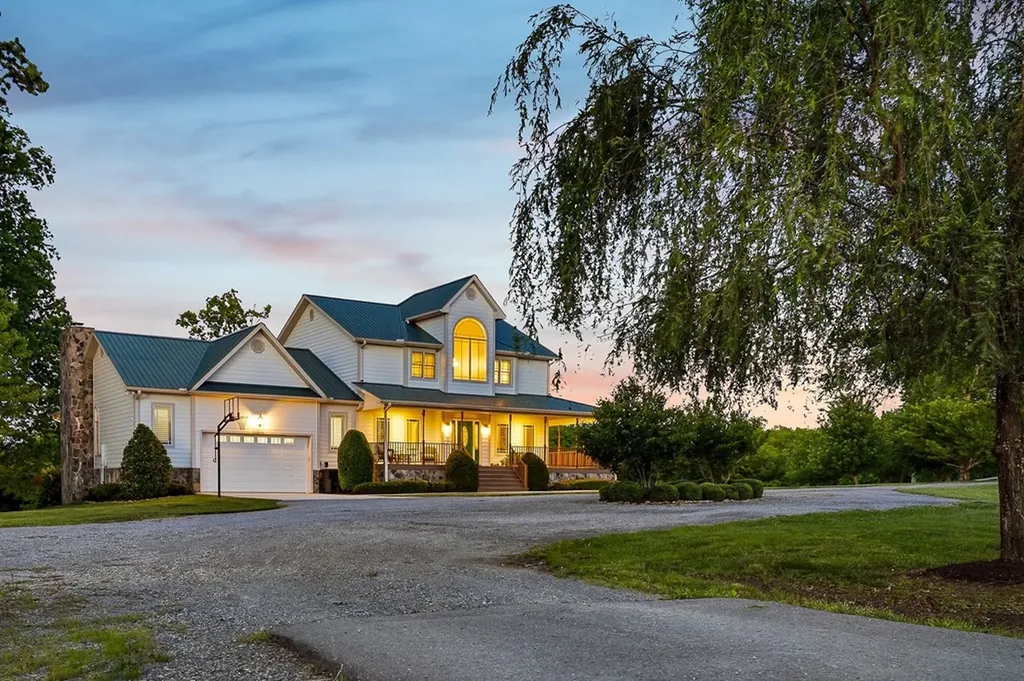933 John Henry Lewis Road Dunlap TN 37327