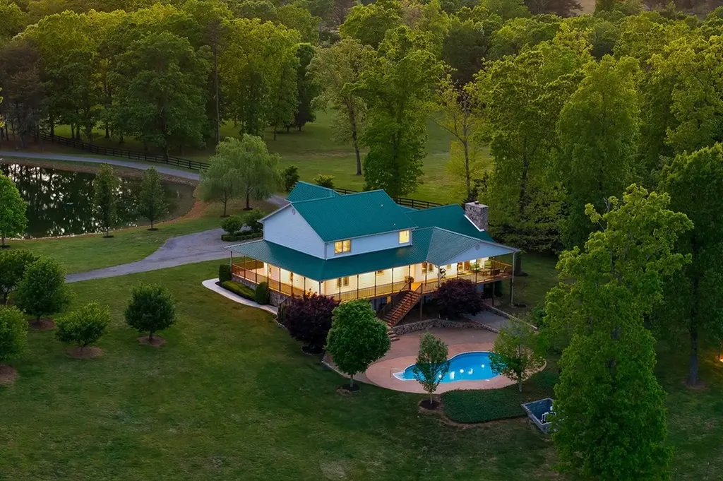 933 John Henry Lewis Road Dunlap TN 37327