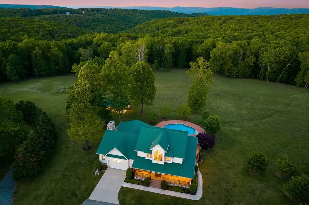 933 John Henry Lewis Road Dunlap TN 37327