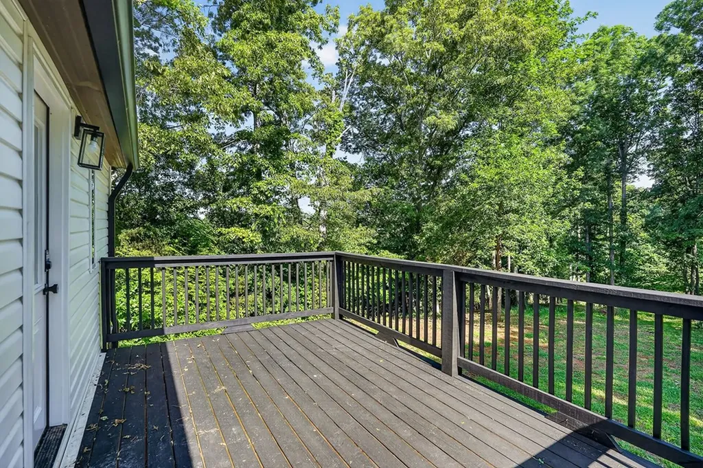 1883 Browntown Road Sparta TN 38583