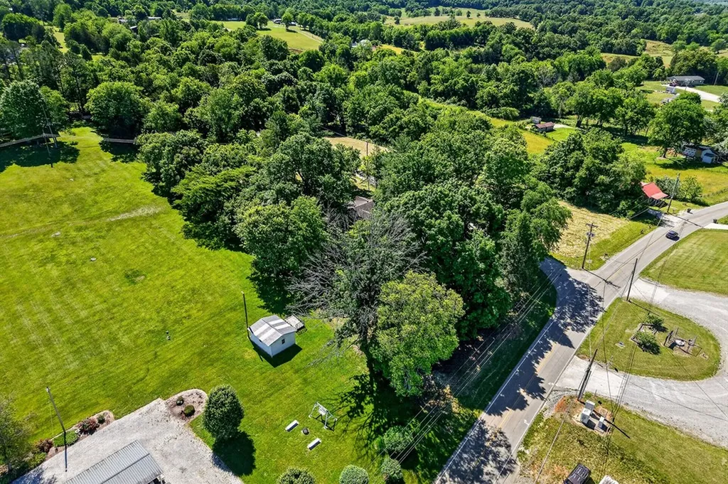103 Hargis Lane Sparta TN 38583