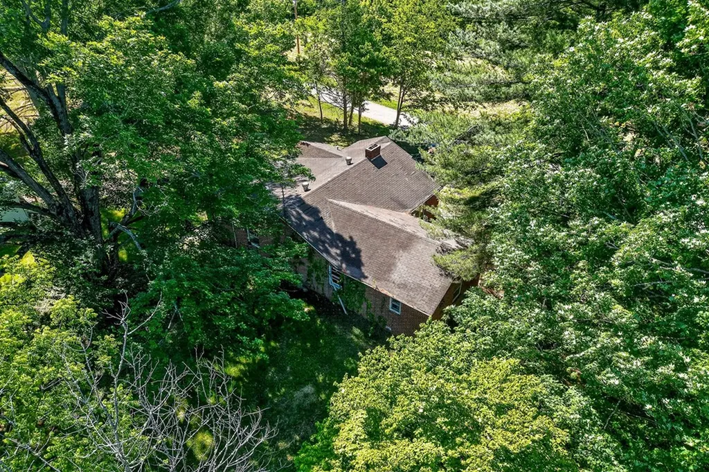 103 Hargis Lane Sparta TN 38583