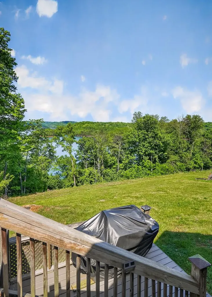 487 Cedar Hill Road Celina TN 38551