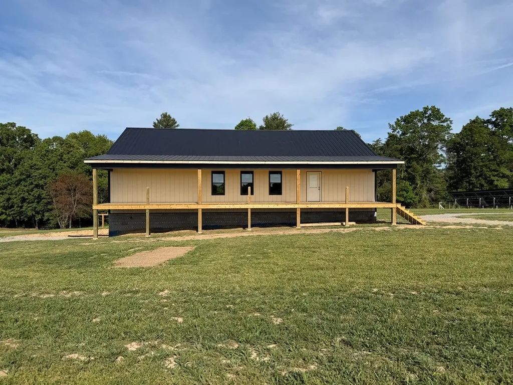 110 Don Conatser Road Allardt TN 38556