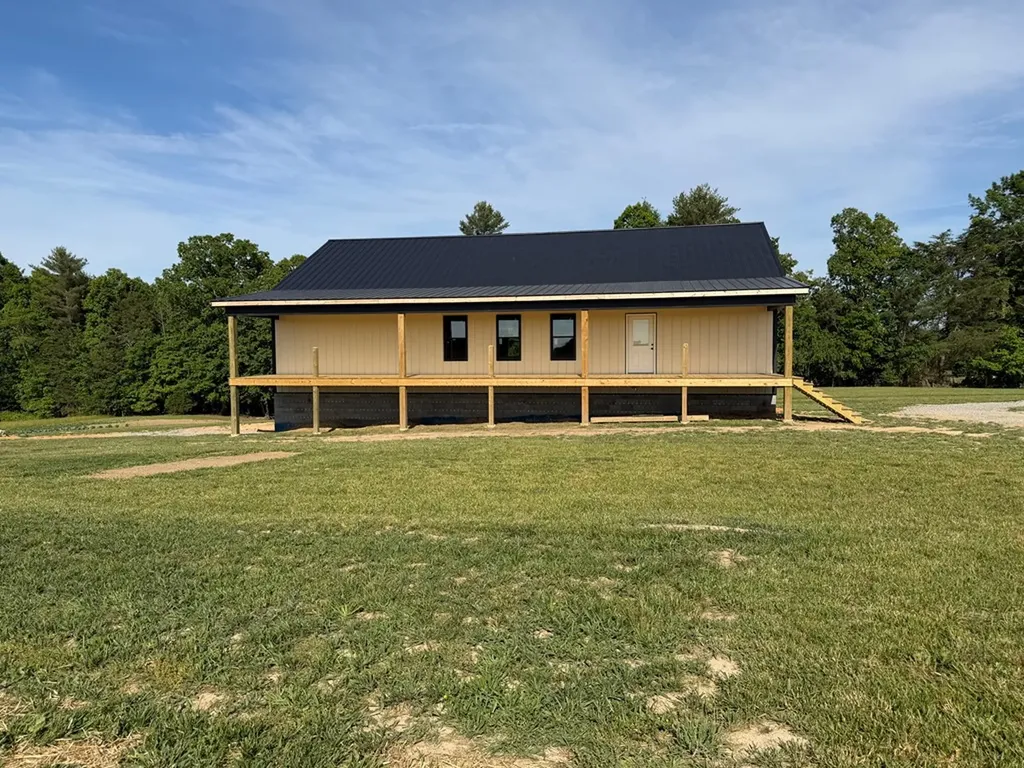 110 Don Conatser Road Allardt TN 38556
