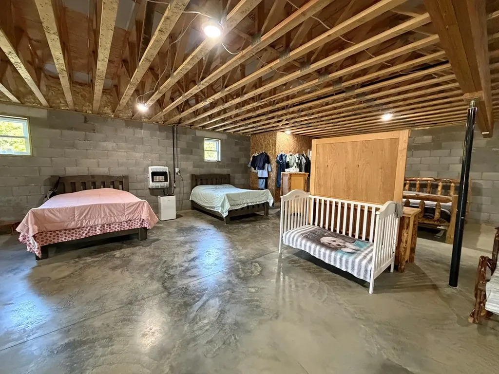 110 Don Conatser Road Allardt TN 38556