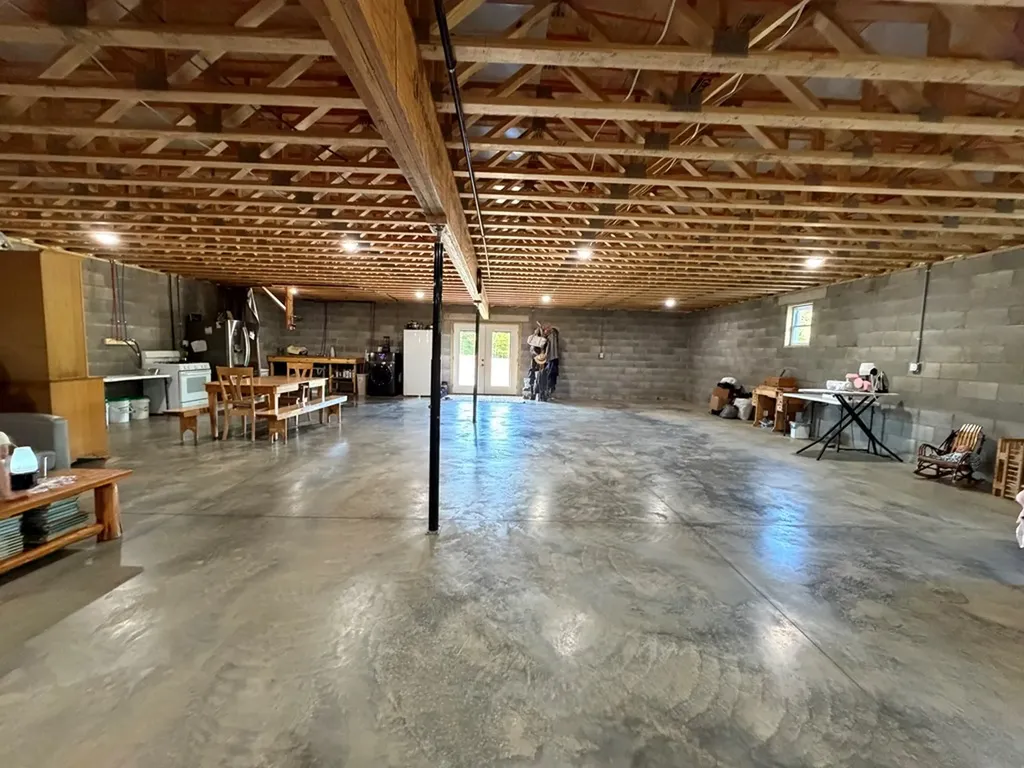 110 Don Conatser Road Allardt TN 38556