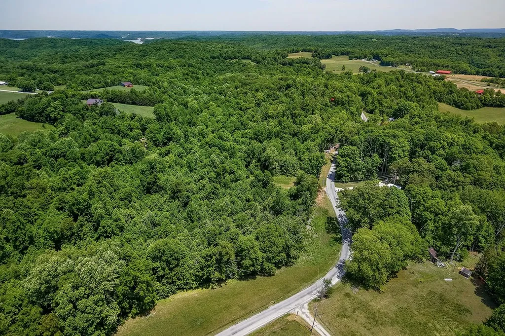 278 Pleasant Hill Road Allons TN 38541