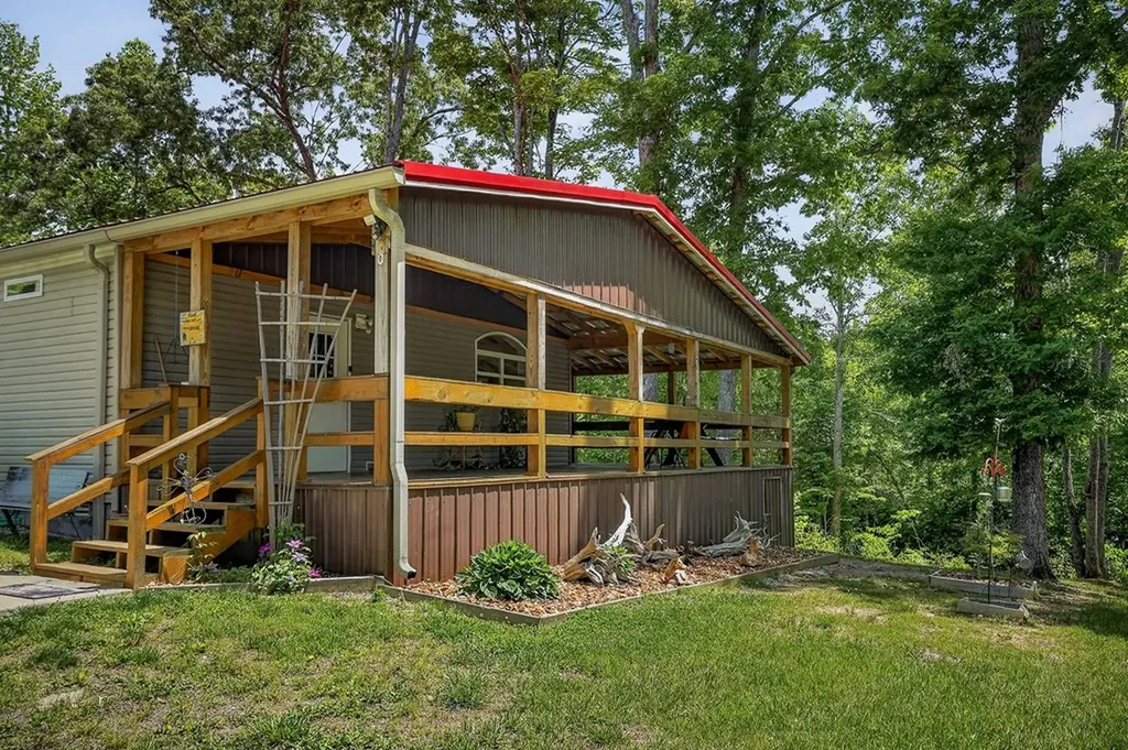 278 Pleasant Hill Road Allons TN 38541