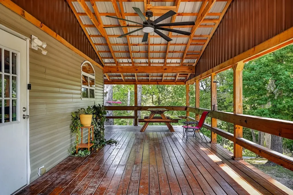 278 Pleasant Hill Road Allons TN 38541
