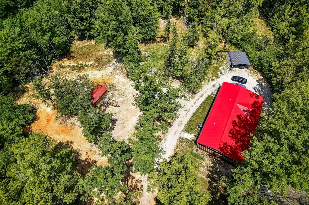 278 Pleasant Hill Road Allons TN 38541