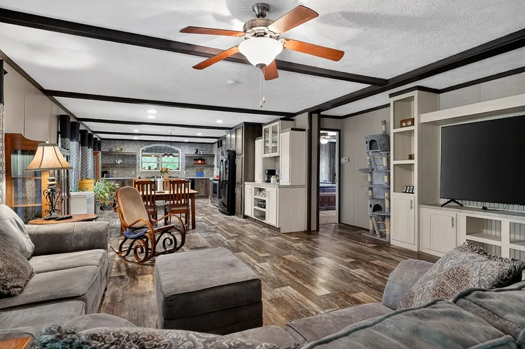 278 Pleasant Hill Road Allons TN 38541