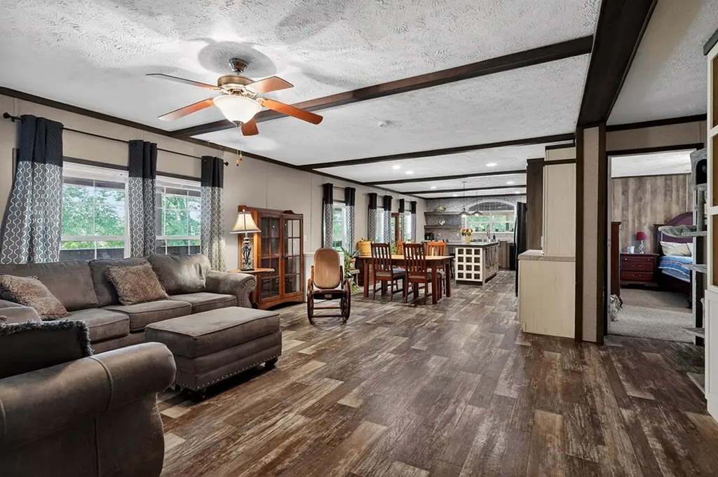 278 Pleasant Hill Road Allons TN 38541