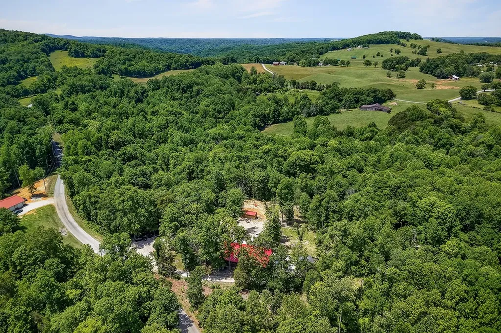 278 Pleasant Hill Road Allons TN 38541