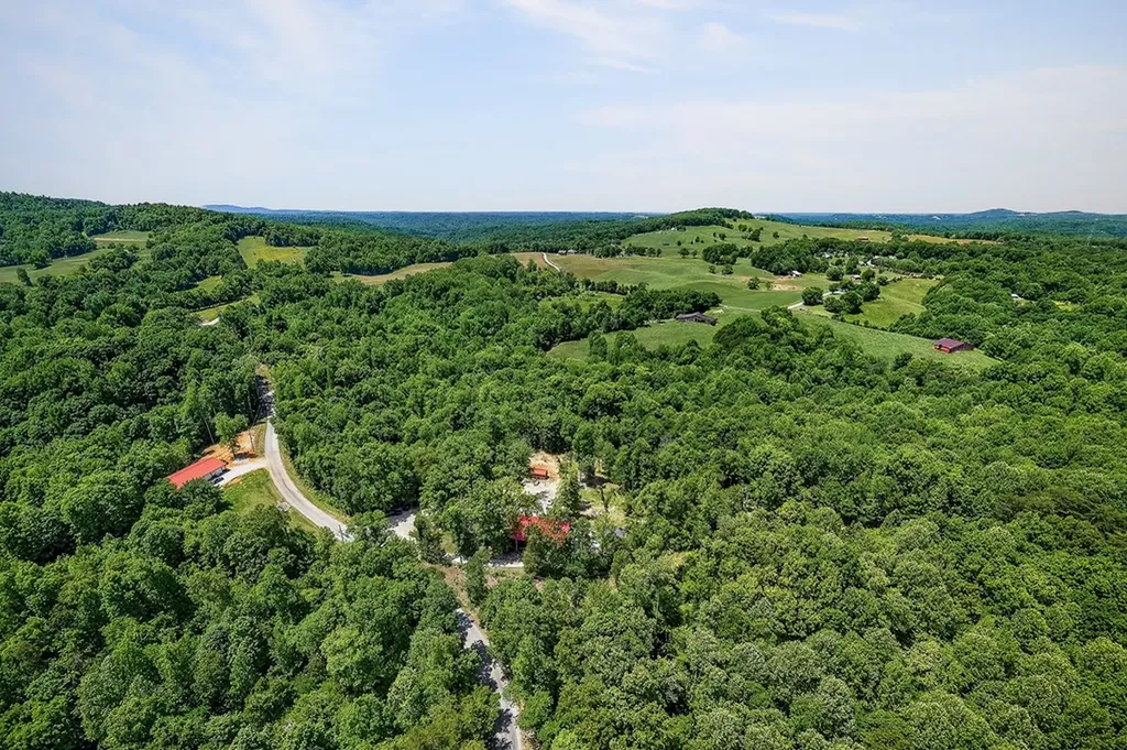 278 Pleasant Hill Road Allons TN 38541