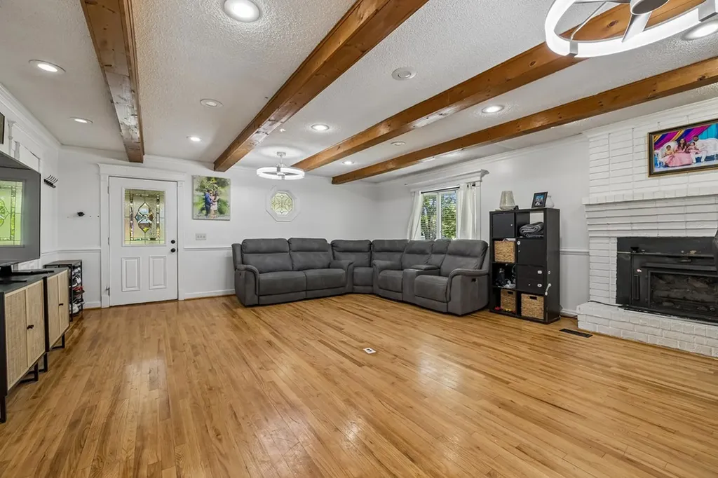 3456 Old Rock Island Road Rock Island TN 38581