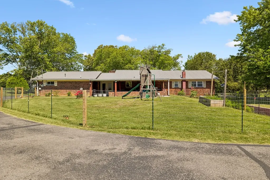 3456 Old Rock Island Road Rock Island TN 38581