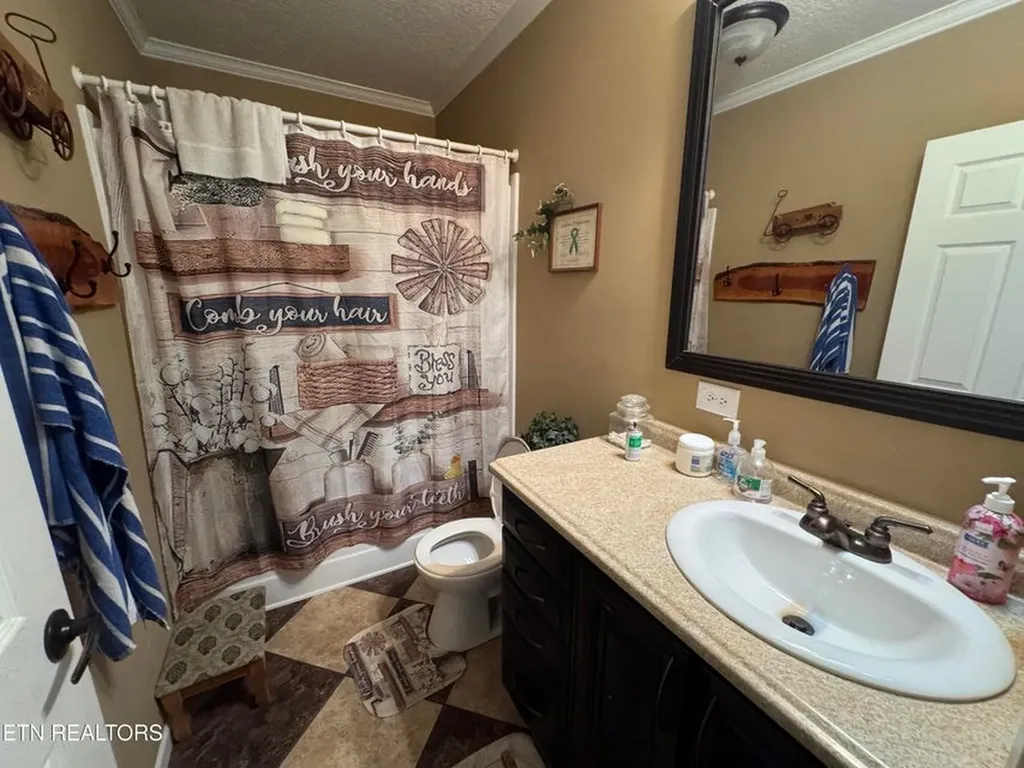 4455 Jonesville Road Clarkrange TN 38553-5119