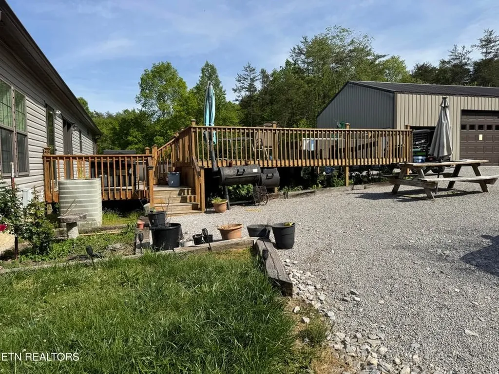 4455 Jonesville Road Clarkrange TN 38553-5119
