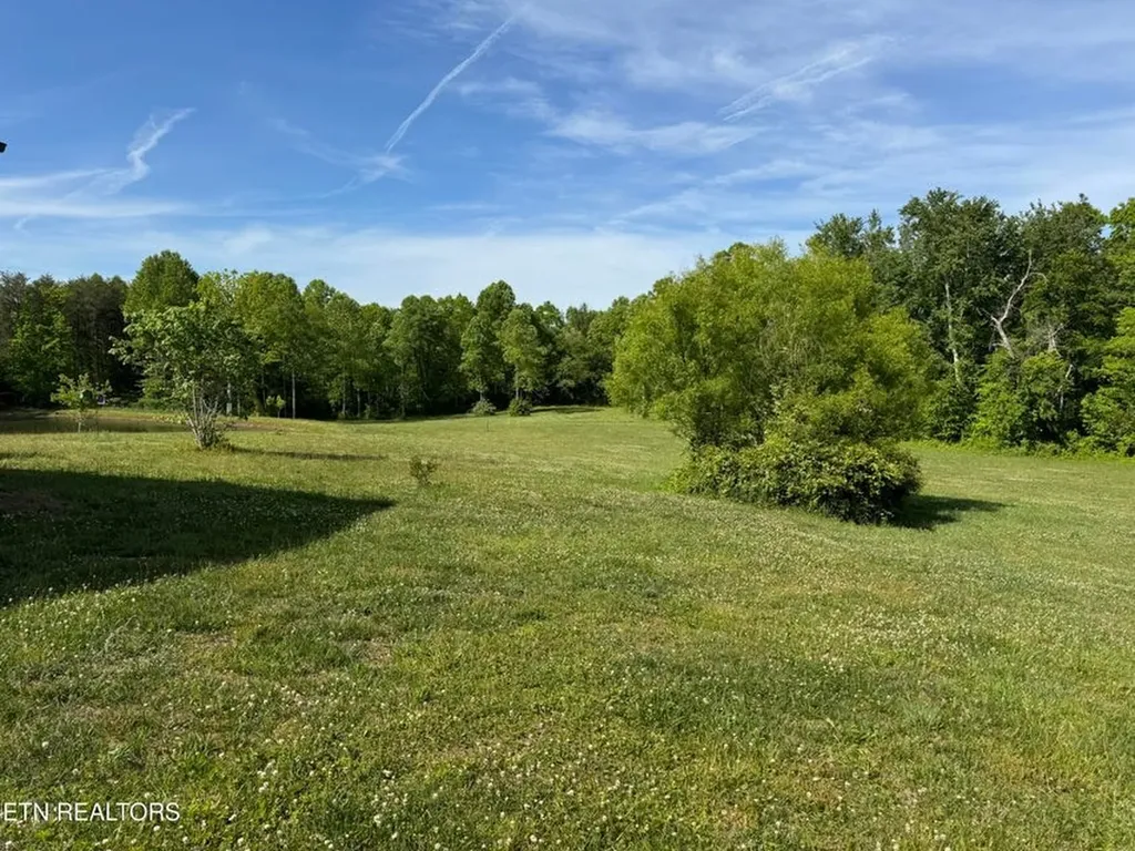 4455 Jonesville Road Clarkrange TN 38553-5119