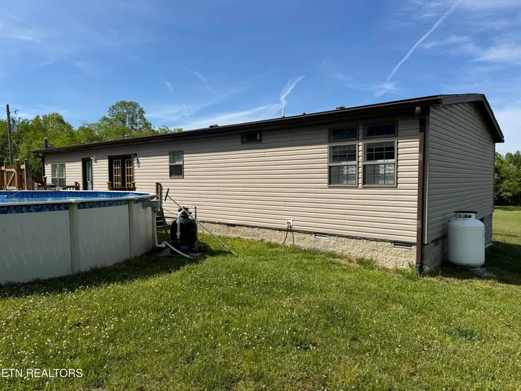 4455 Jonesville Road Clarkrange TN 38553-5119
