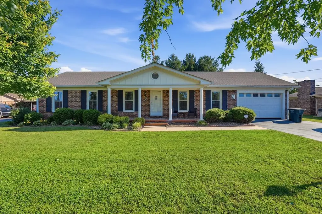 226 Oakland Drive Sparta TN 38583