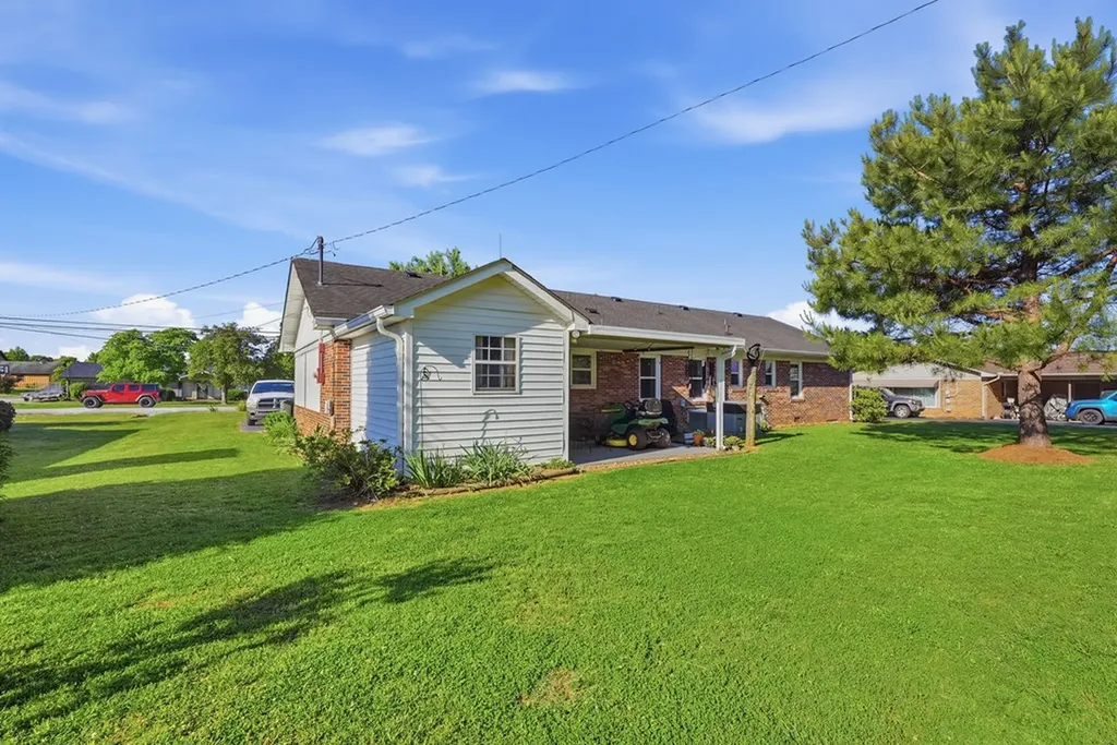 226 Oakland Drive Sparta TN 38583