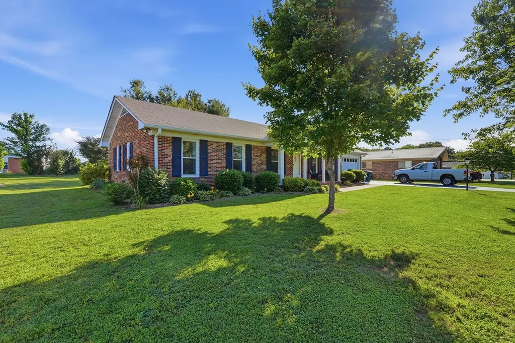 226 Oakland Drive Sparta TN 38583