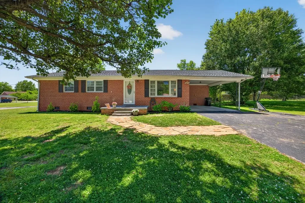 149 NE Joy Lane Cookeville TN 38506-5422
