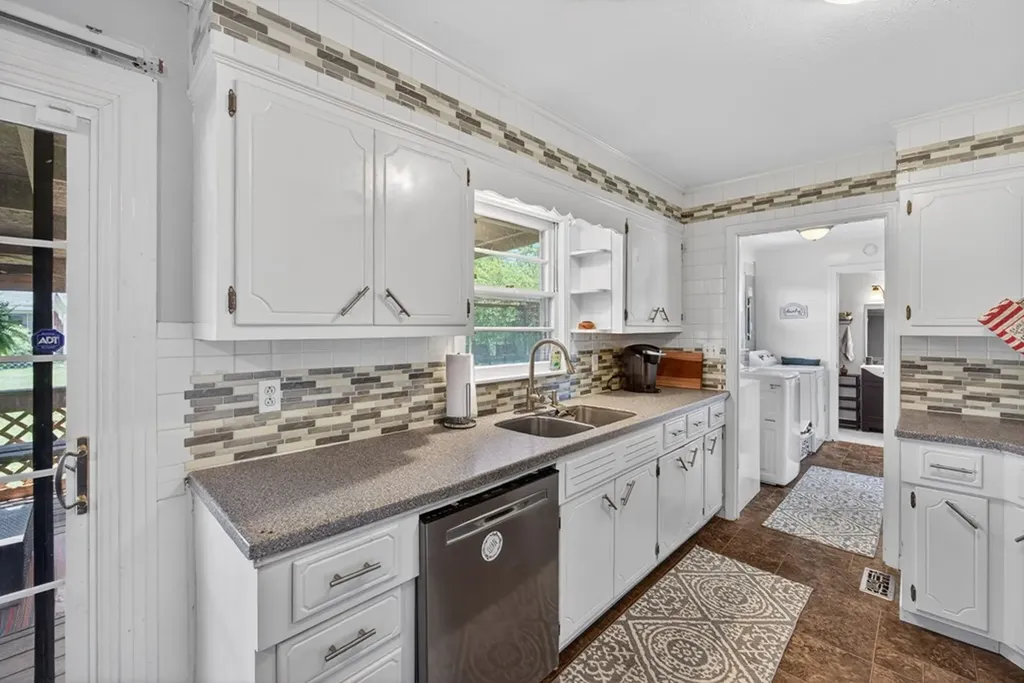 149 NE Joy Lane Cookeville TN 38506-5422