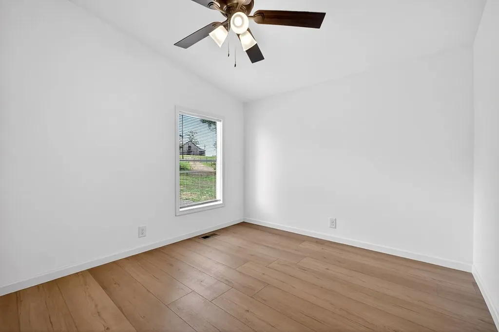 1437 Jefferson Road Smithville TN 37166