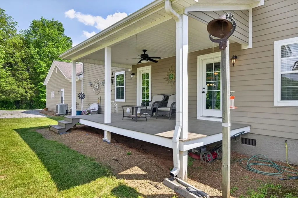 1444 Cherry Creek Road Sparta TN 38583-5777