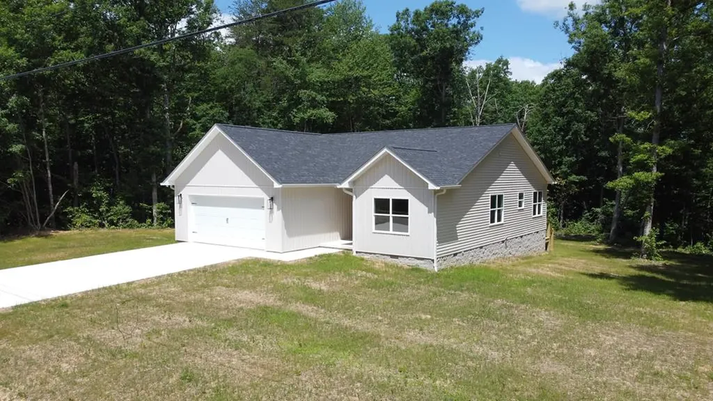 17430 East Meadow Creek Road Monterey TN 38574