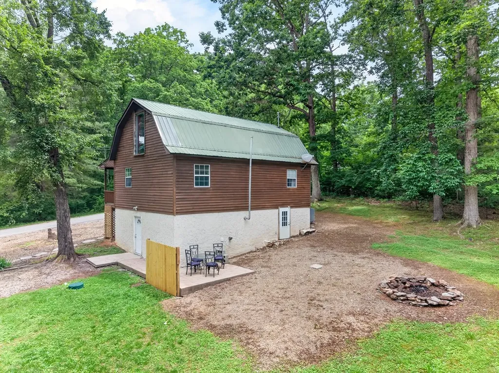 279 279 Siever Road Crossville TN 38572