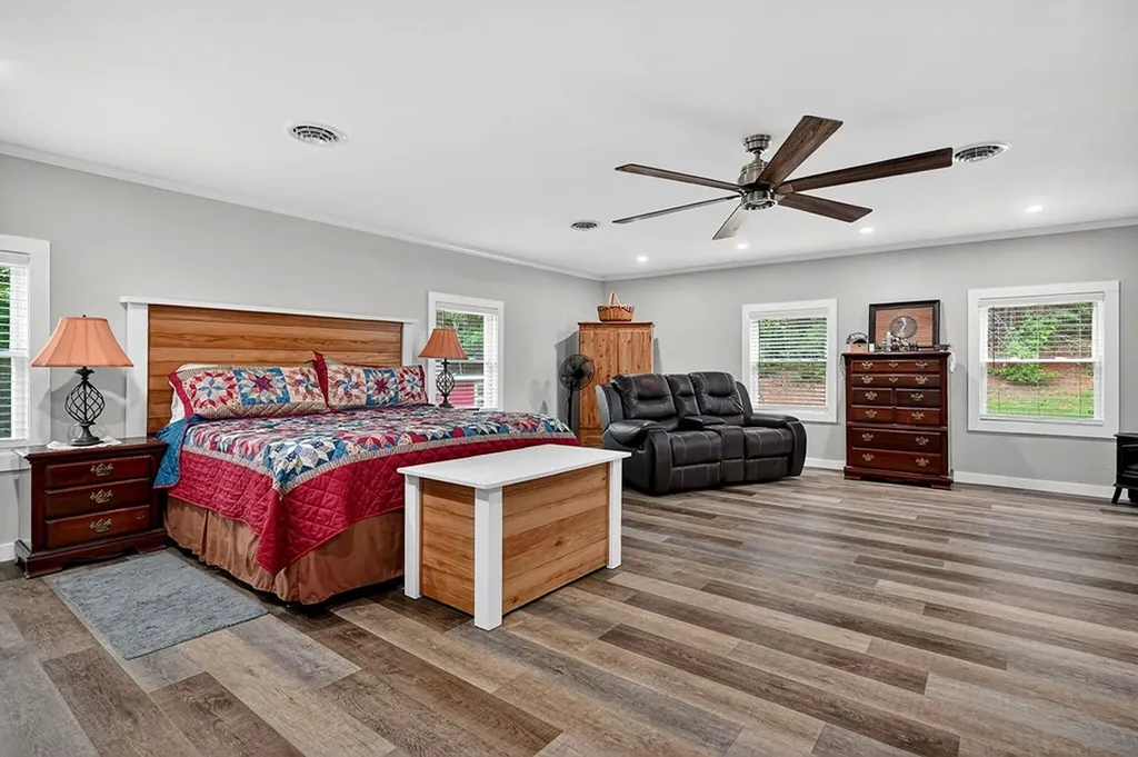 211 Arizona Lane Walling TN 38587
