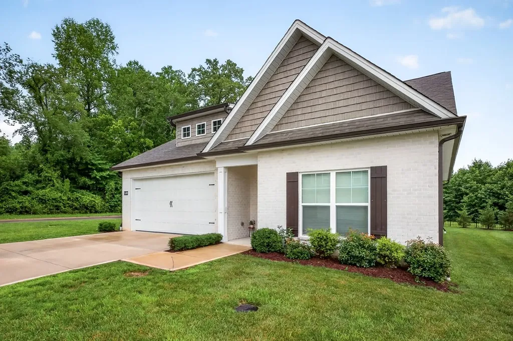 1400 Village Loop Cookeville TN 38501