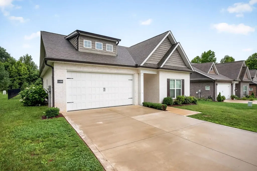1400 Village Loop Cookeville TN 38501