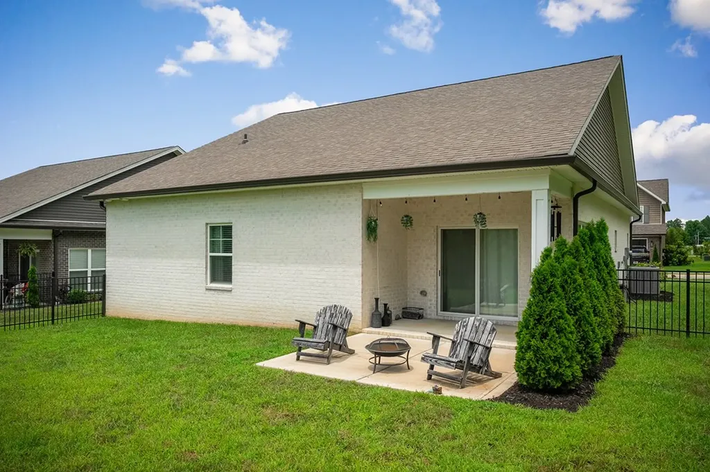 1400 Village Loop Cookeville TN 38501