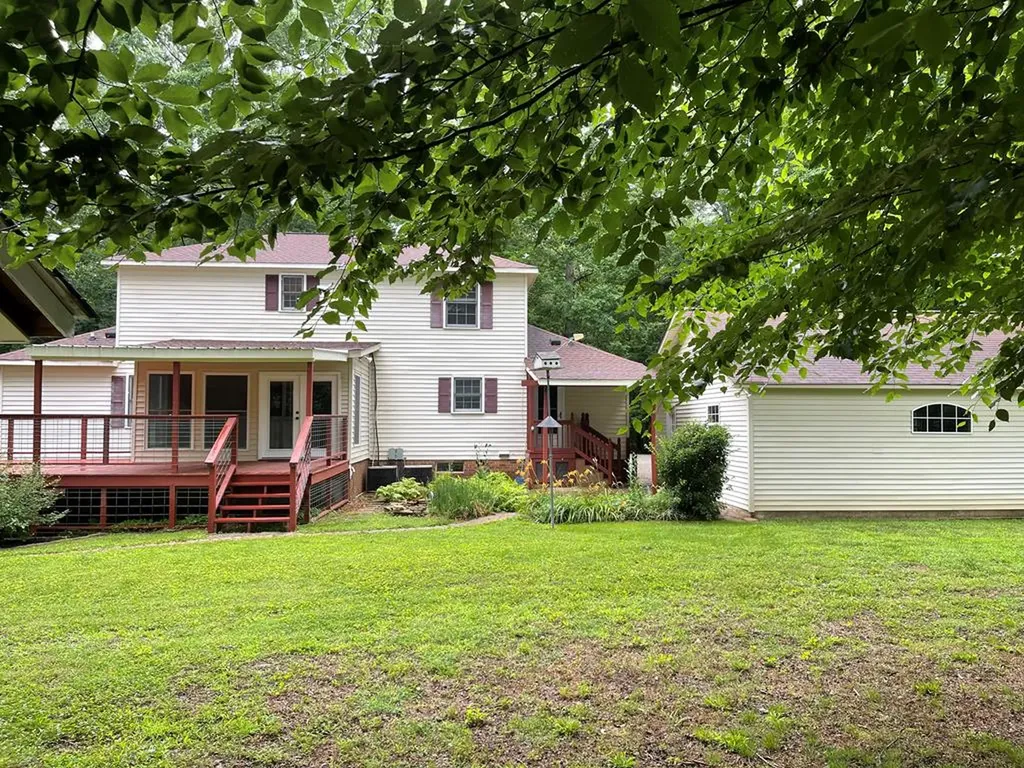 2386 Cane Creek Road Cookeville TN 38501