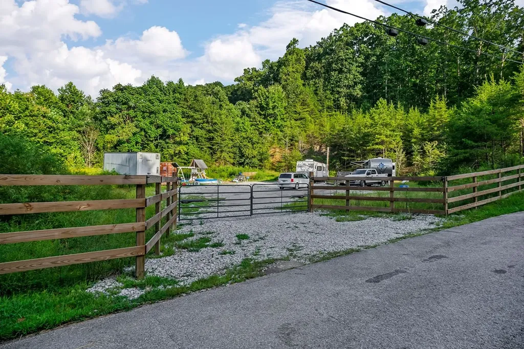 71.54 Ac Highway 111 Spencer TN 38587