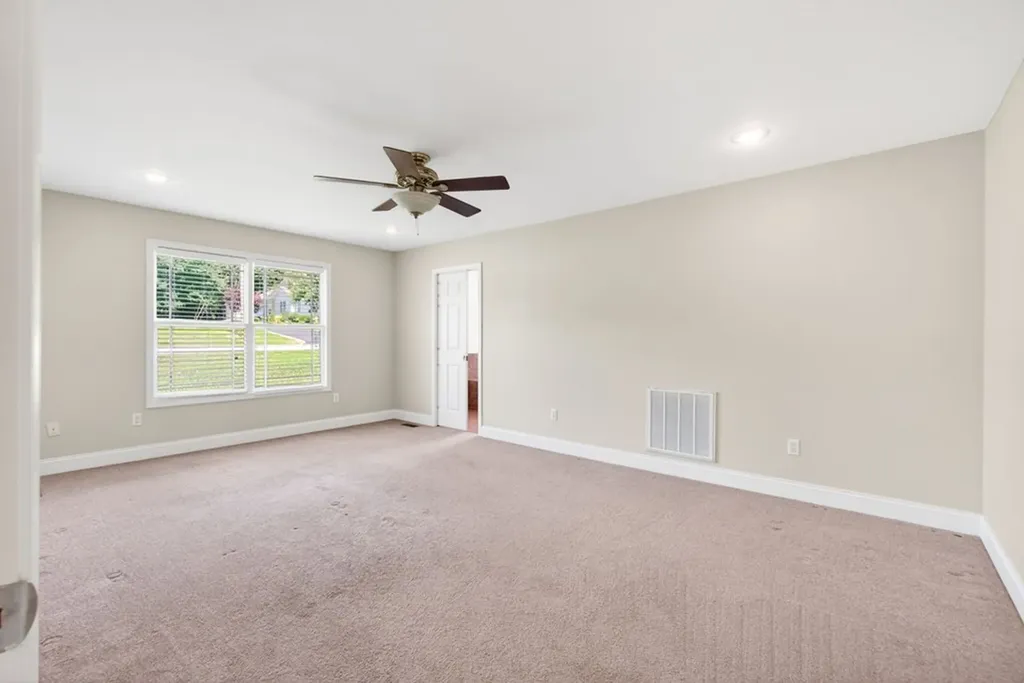 197 Rustling Oaks Sparta TN 38583