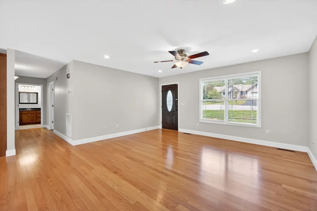 197 Rustling Oaks Sparta TN 38583