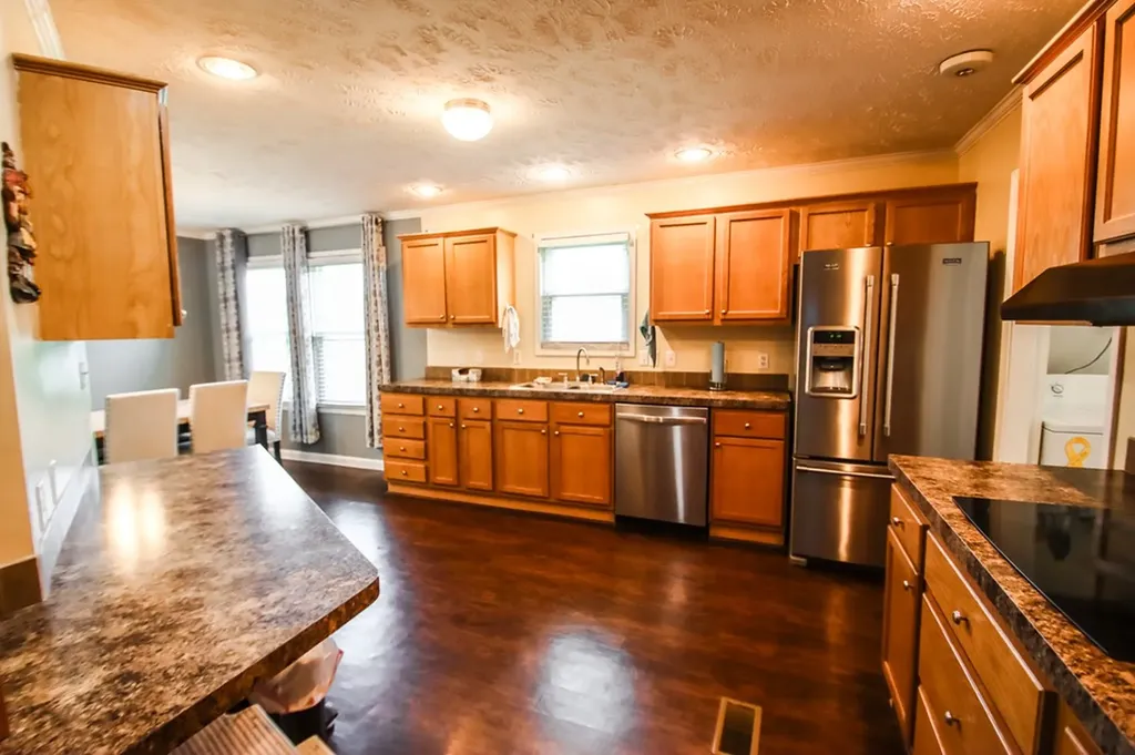 5737 Old Kentucky Road Sparta TN 38583