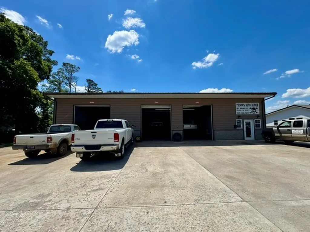 501 Brown Street Celina TN 38551