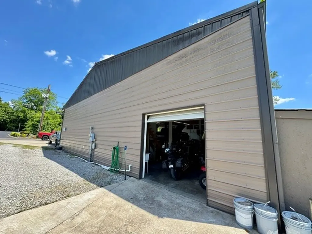 501 Brown Street Celina TN 38551