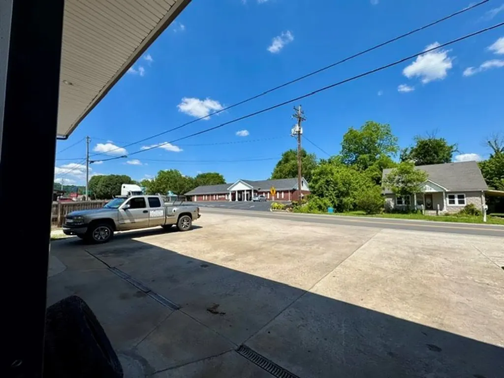 501 Brown Street Celina TN 38551
