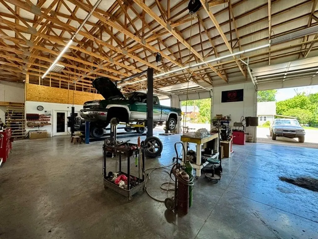 501 Brown Street Celina TN 38551