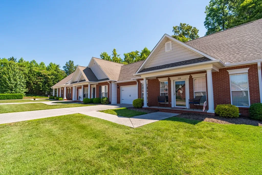 124 St James Place Cookeville TN 38501