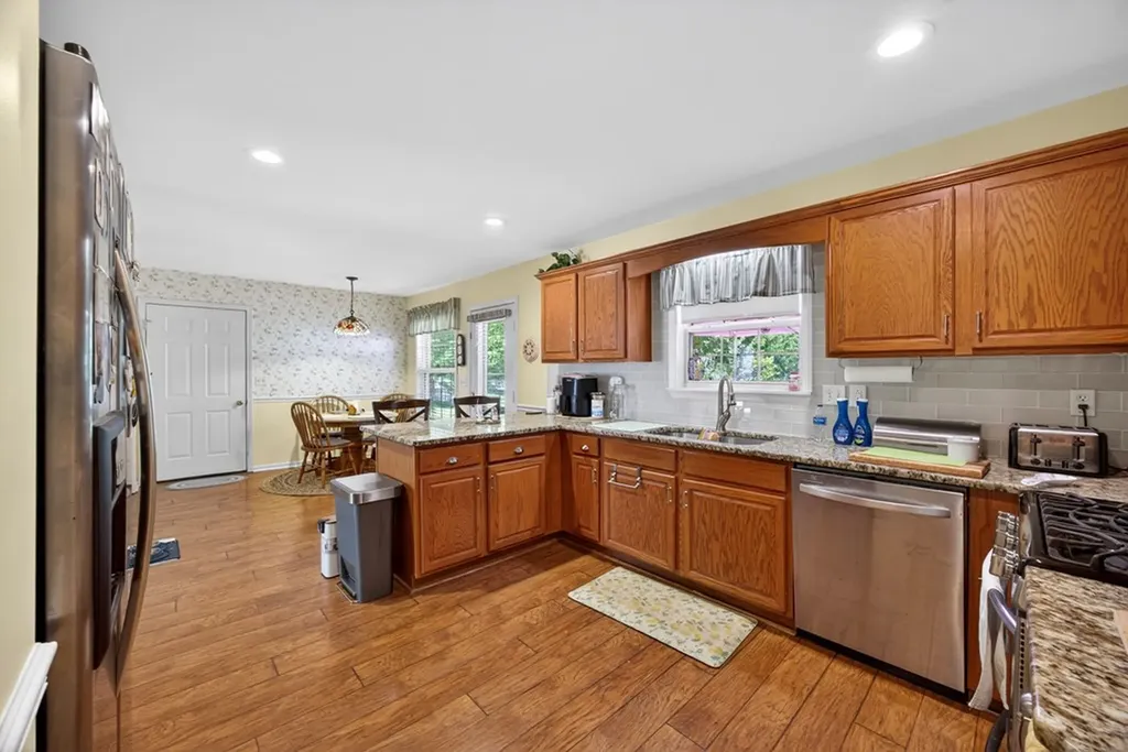 2403 N Pointe Cove Circle Cookeville TN 38506