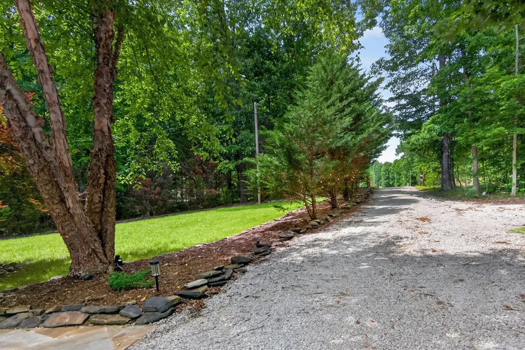 232 Victoria Lane Jamestown TN 38556